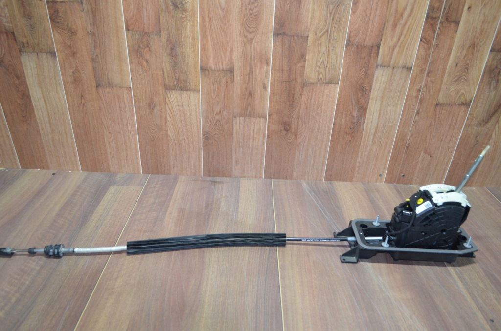 фото №1, Домкрат выборщик vw golf vi scirocco 5k1713023m