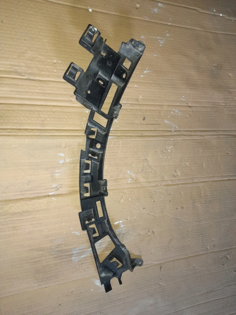 фото №2, Berlingo rifter combo направляющая бампера 9816768880