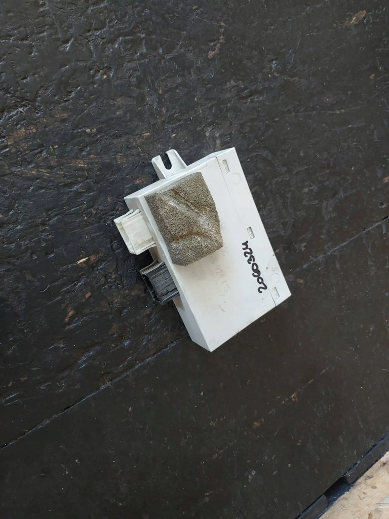 фото №1, Блок управления / модуль парковки pdc bmw 5 e39 6921415