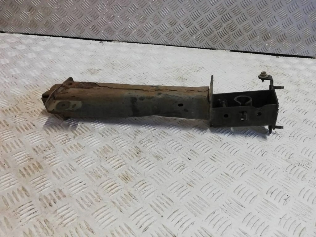 фото №3, Зона деформации правая кронштейн renault megane iv