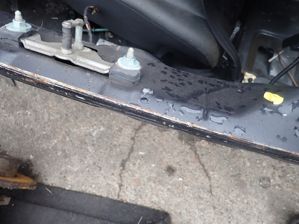 фото №6, Audi a6 c6 kombi pas задний поддон lz7q