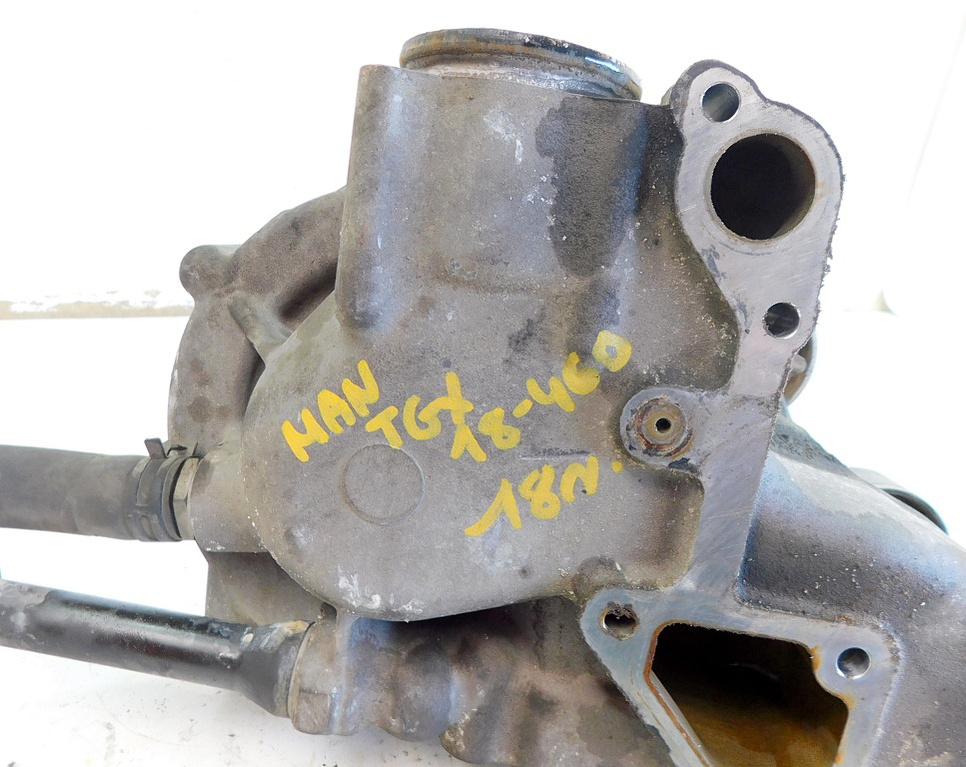 Man tgx рестайлинг  18r 460km euro 6 корпус насоса воды 51.06330-3059 с Разборки
