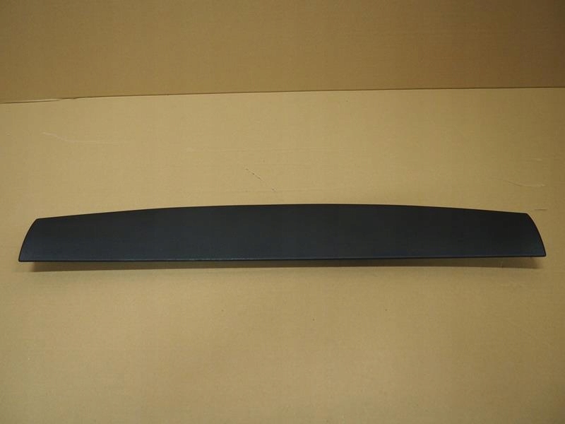 фото №1, Накладка кришки внутрішня vw golf vii 5g6867715b