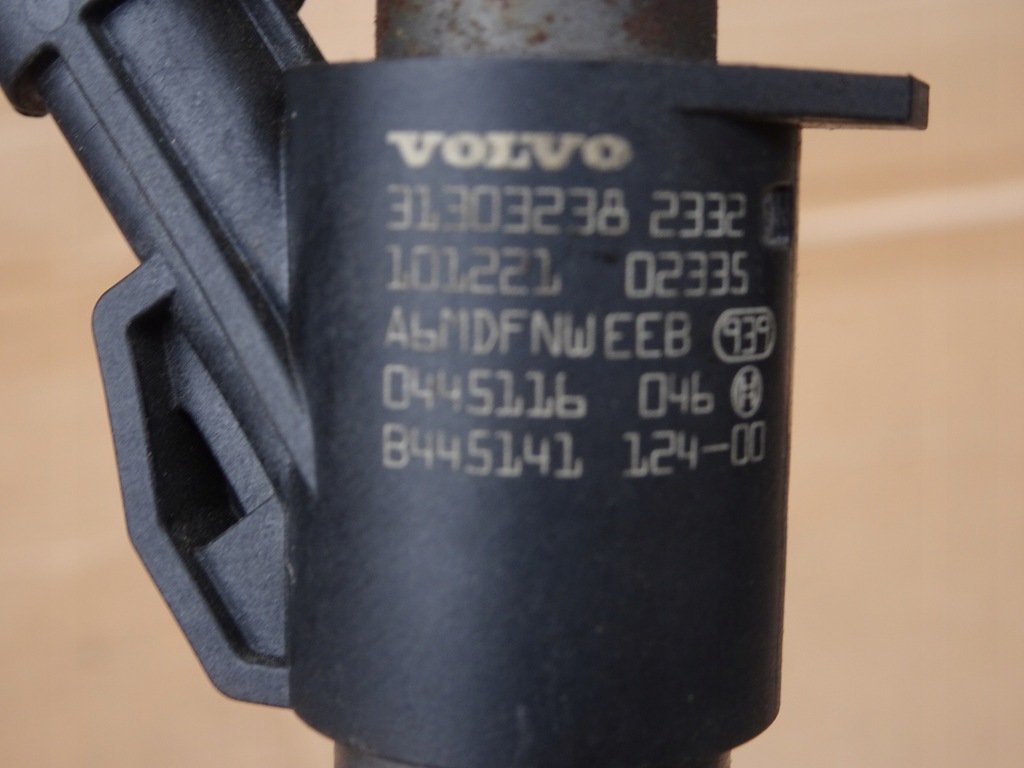 фото №15, Інжектор volvo xc60 31303238 2.0l дизель 129kw 2012