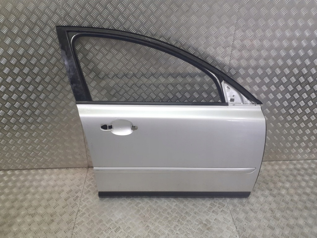 фото №1, Дверь правый перед volvo v50 426-26 kombi