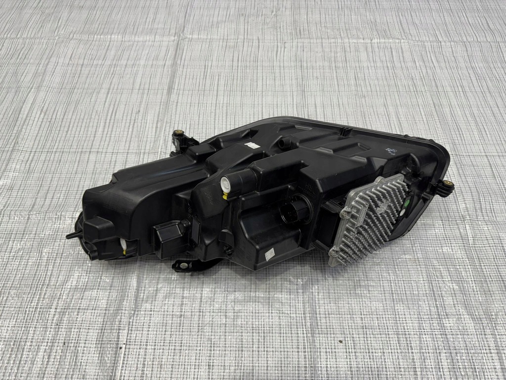 фото №5, Лампа передня права jaguar e-pace