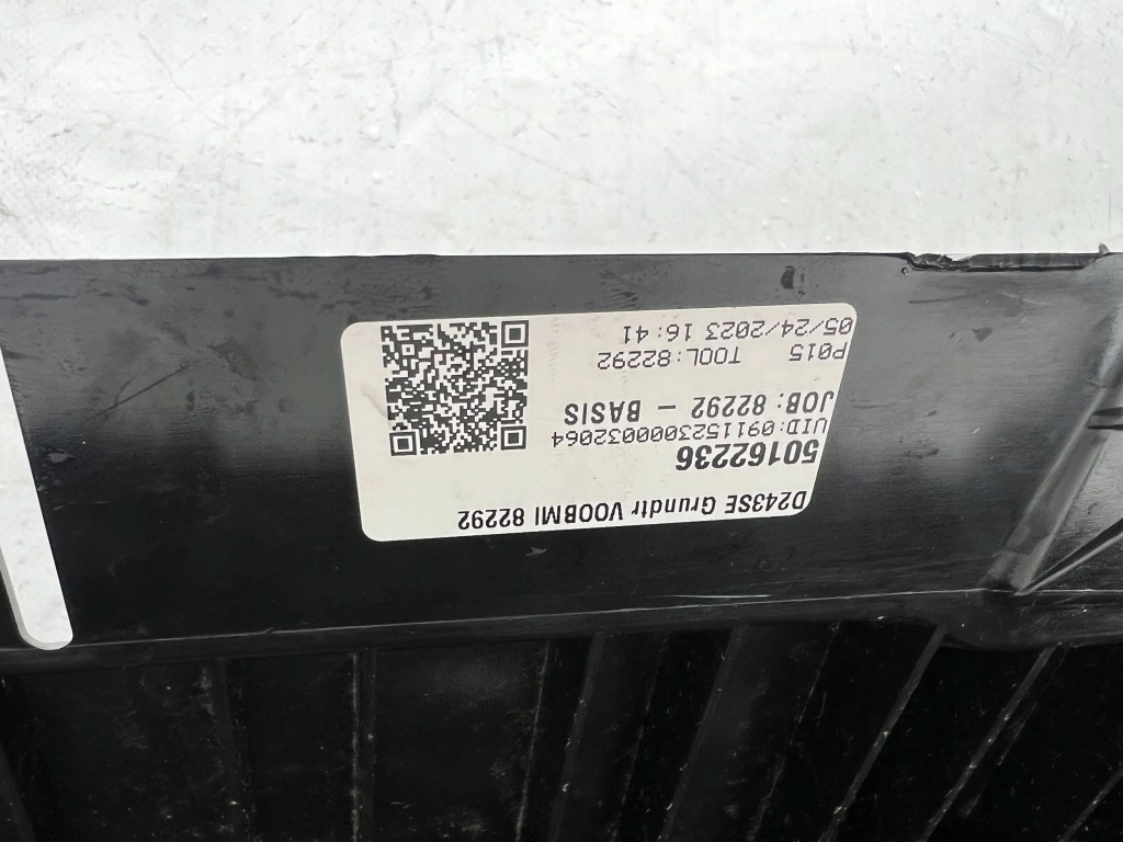 фото №14, Решётка радиатора решётка радиатора mercedes eqa 2021 a243 w243 бампер