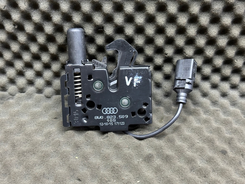 Купить 8w0823509 замок засов капот audi