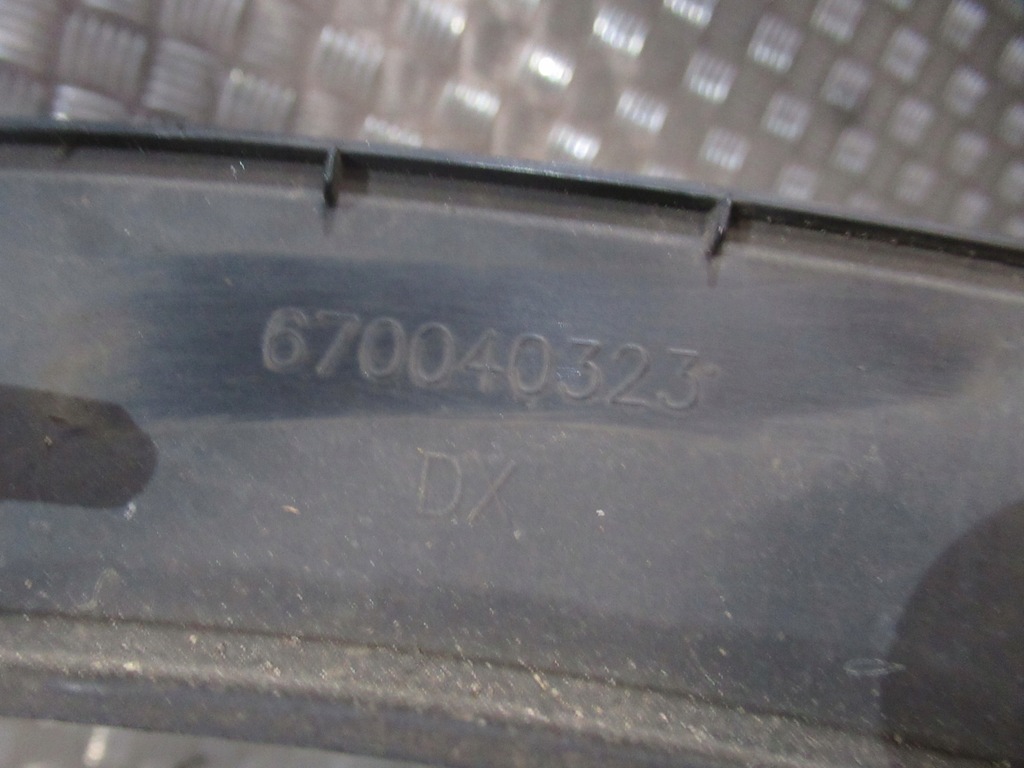 фото №11, Maserati levante молдинг крыла задняя правая левая 670040323 670040324