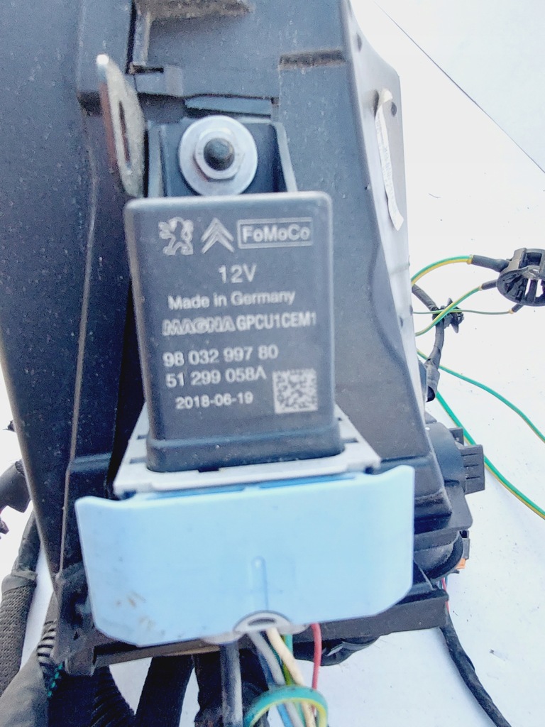 фото №5, C4 picasso ii корпус предохранителей 98064248080b