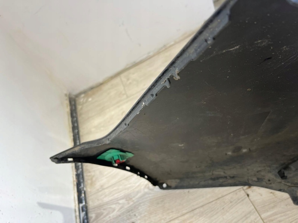 фото №10, Toyota corolla e21 kombi бампер задня 52159-02c80