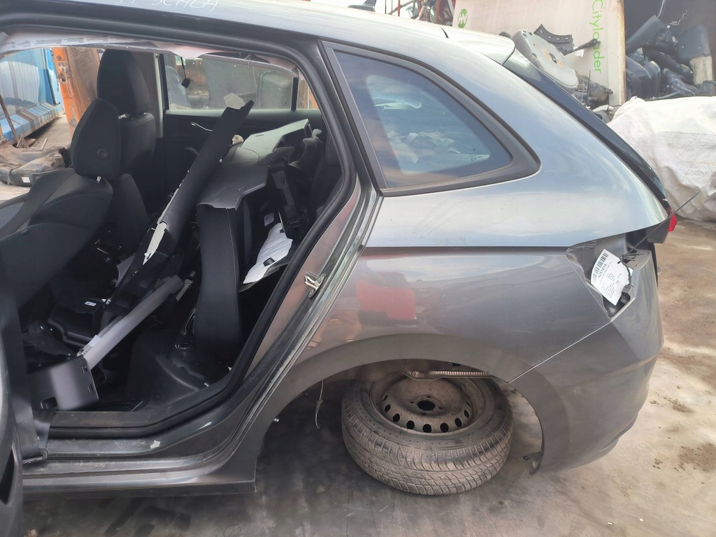 фото №1, Четверть крыло левый задняя lf7c skoda scala