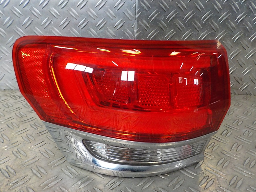 фото №1, Grand cherokee wk2 lift лампа задняя левая