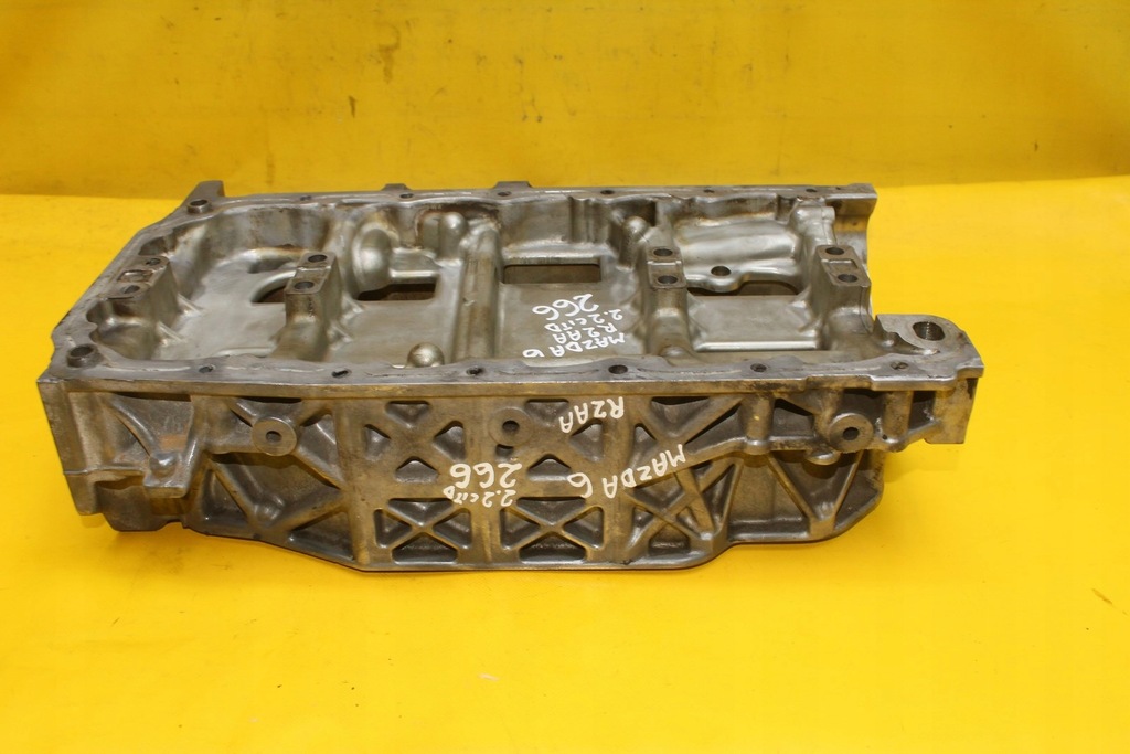 фото №6, Основа картера масляний mazda 2.2 citd r2aa10380