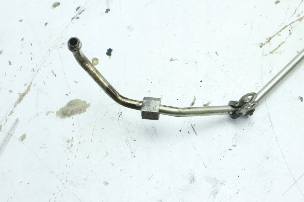 Шланг трубка мащення турбіни vw golf vi 2.0 tdi в Україні