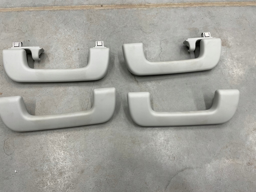 фото №1, Ручки стельовий a6 c8 комплект оригінал