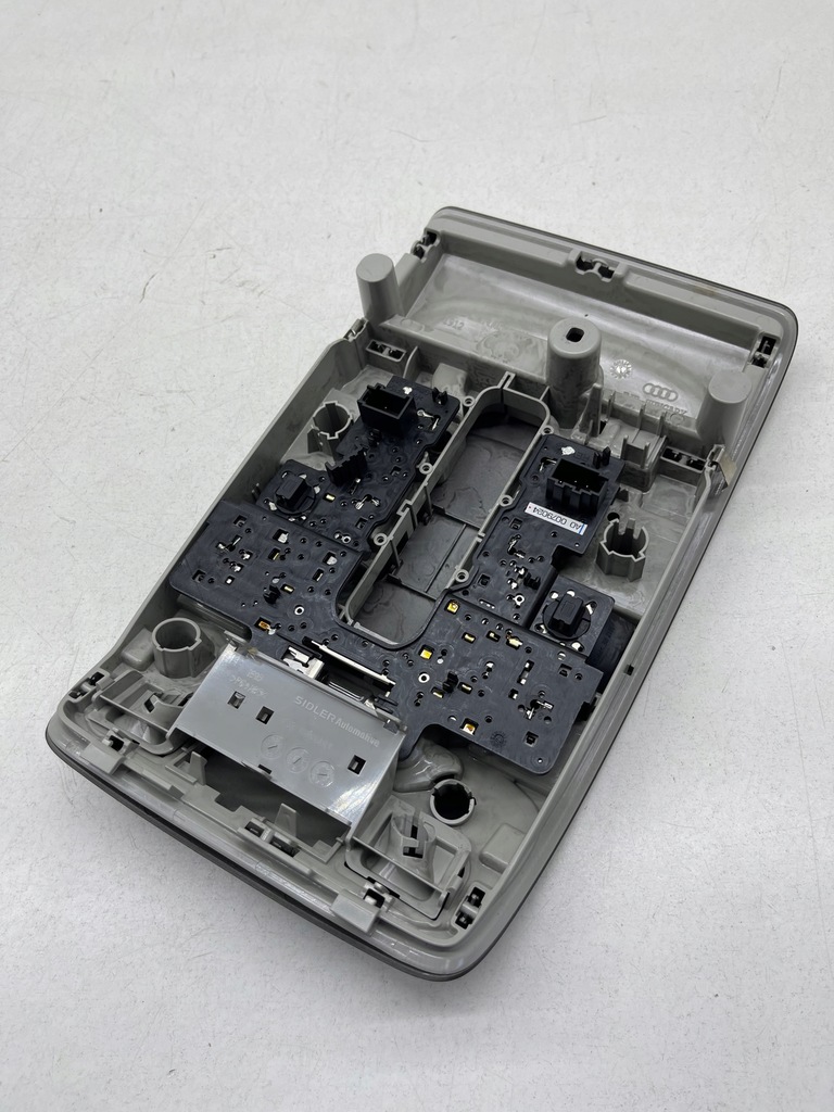 фото №10, Audi a6 c7 лампа освітлення кабіни czarna s-line