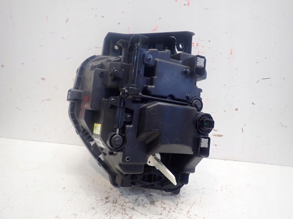 фото №8, Лампа перед права hyundai santa fe iv 18- full led