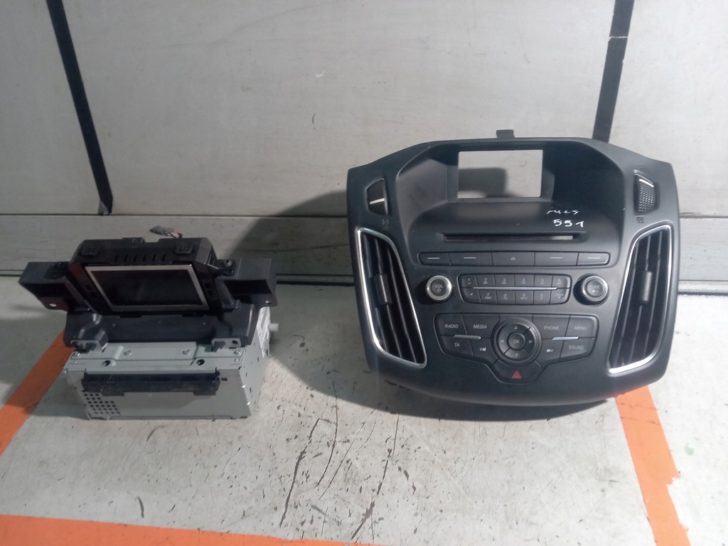 фото №1, Ford focus mk3 lift радіо панель дисплей