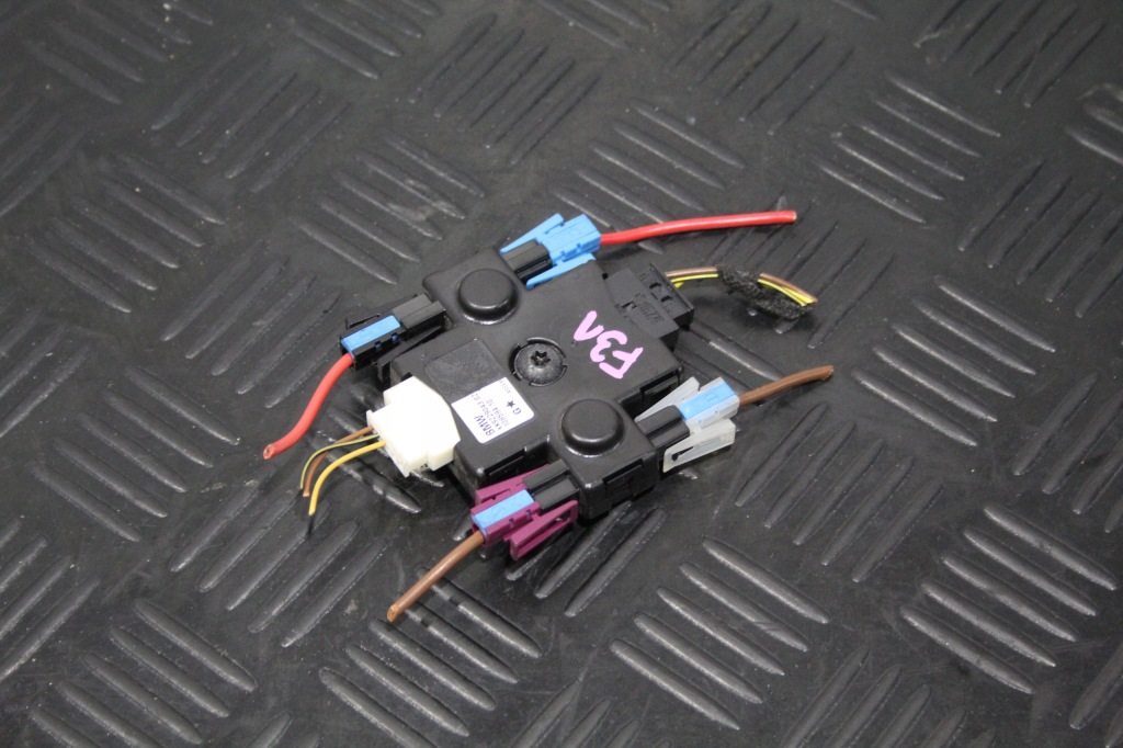 фото №1, Распределитель тока bmw 3 f30 f31 9229043