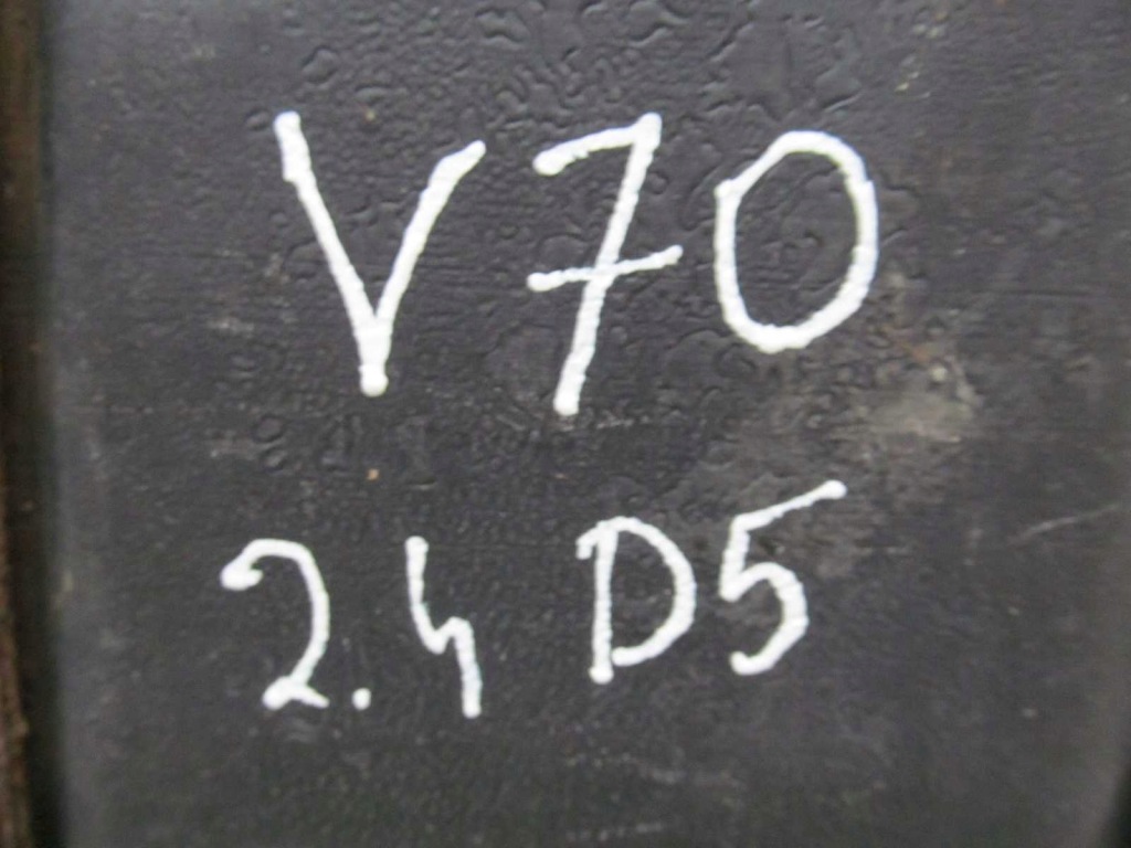 Volvo v70 xc70 2.4 d5 рестайлинг  бак bak топливной  04-07 Киев