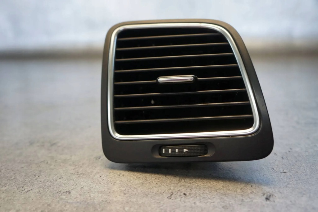 фото №7, Решітка панелі обдув права volkswagen sharan 7n seat alhambra ii 7n0819704d