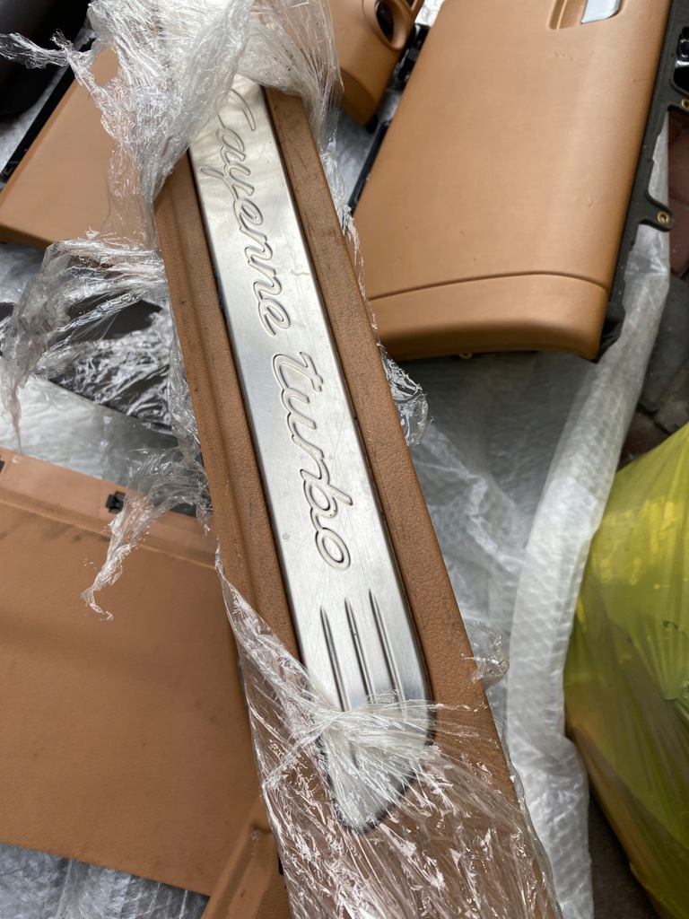 фото №5, Стеля espresso alcantara porsche cayenne 7p5 4.8 середина салон блок двигуна