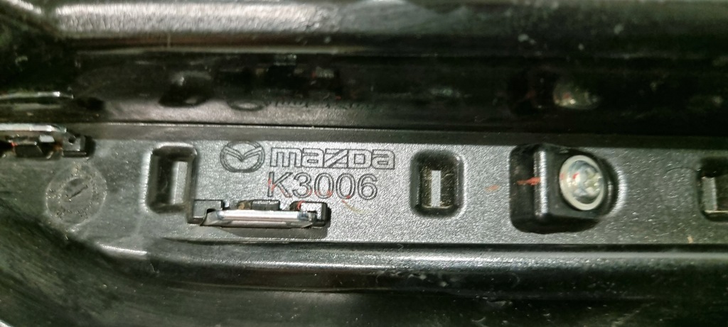 фото №13, Решётка бампера правая mazda 3 bp lift sedan 19-