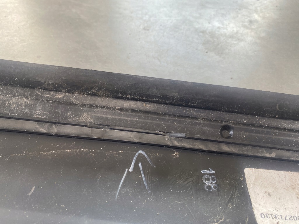 фото №13, Bmw i3 защита молдинг стойка a левая czarna