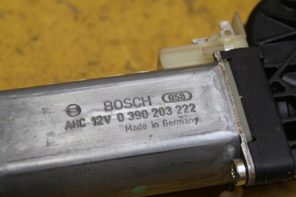 фото №6, Моторчик спинка правий перед a8 d3