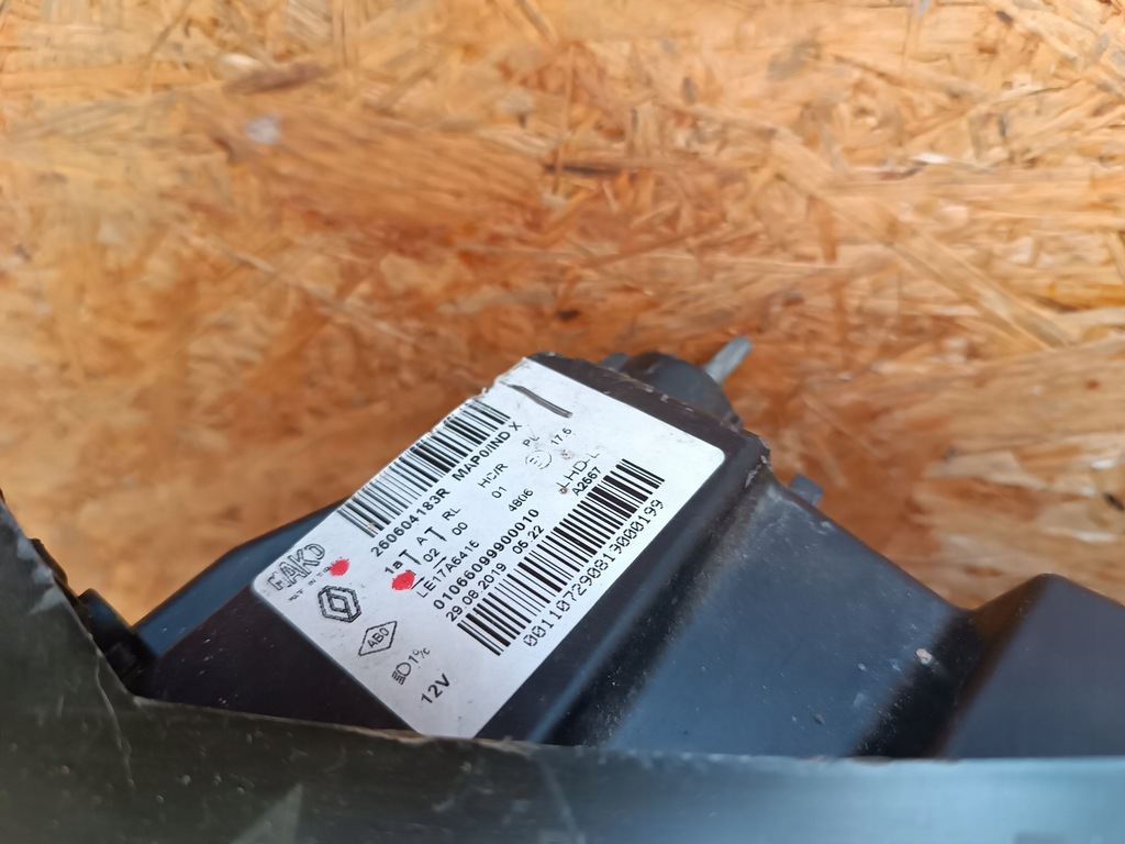 фото №11, Лампа левый перед eu led 260604183r renault clio v 5