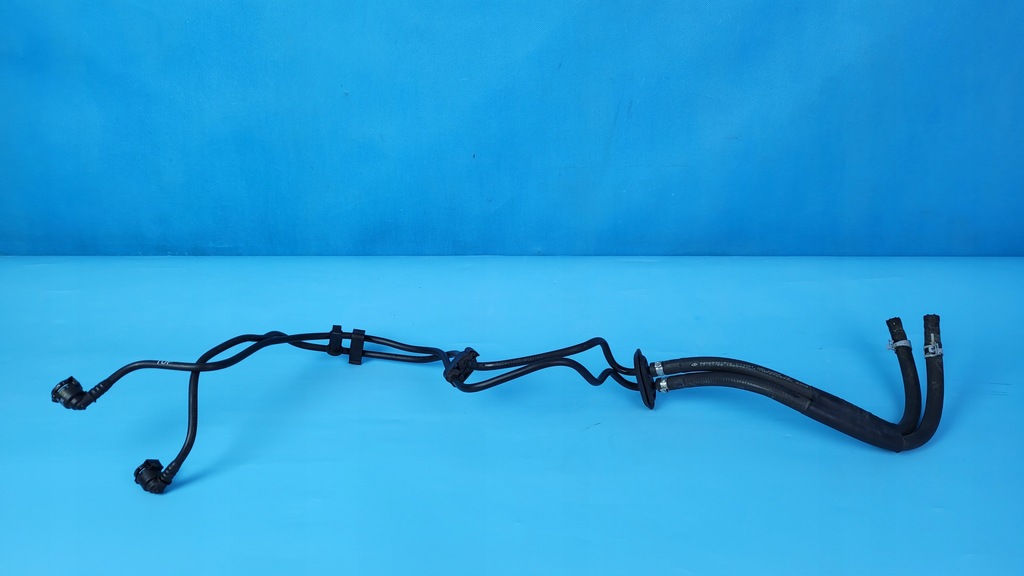 фото №7, Mercedes w206 22r шланг гибкий wąż wody a2068301504