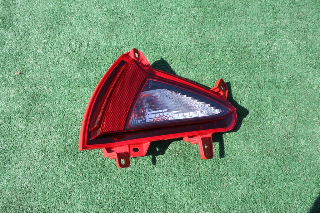 фото №2, Kia sportage v 5 2021- лампа задня права протитуманна 92406 r2000