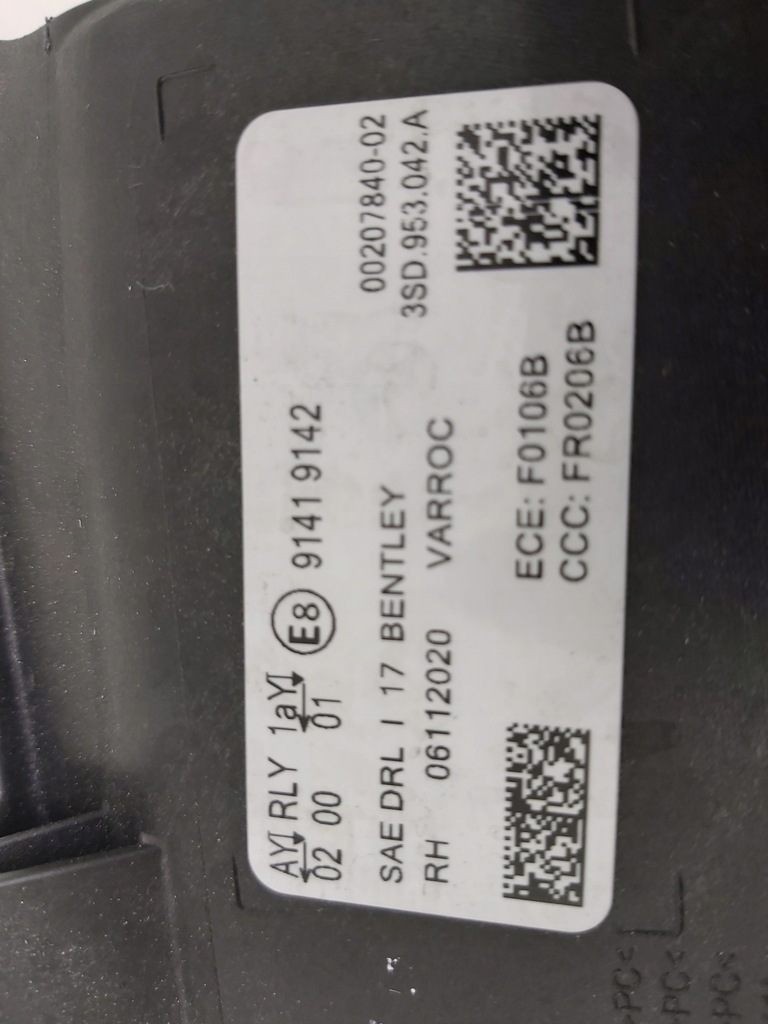 фото №8, Лампа правая перед поворотник drl bentley continental gt 3sd953042