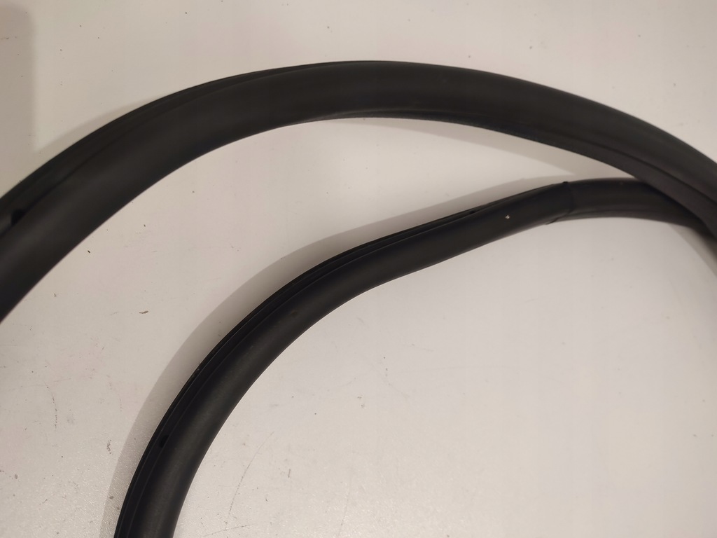 фото №9, Citroen c4 grand picasso i прокладка кузовна лівий задня