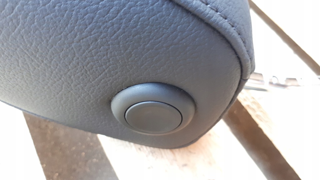 фото №15, A4 b9 8w підголівник сидіння правий перед шкіра sline