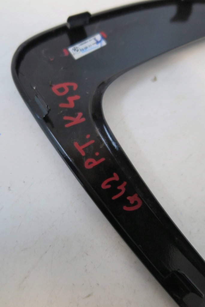 Bmw g42 g87 молдинг стекло правый задний  7482864 оригинал с Разборки