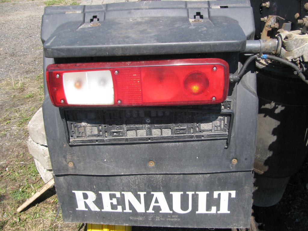 фото №1, Renault premium подкрылок правое полный.