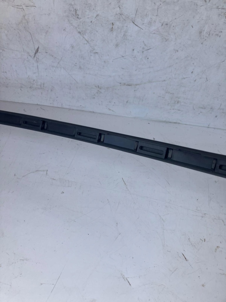 Рамка молдинг верхній двері лівий перед citroen c4 grand picasso 2 9677102180 Недорого