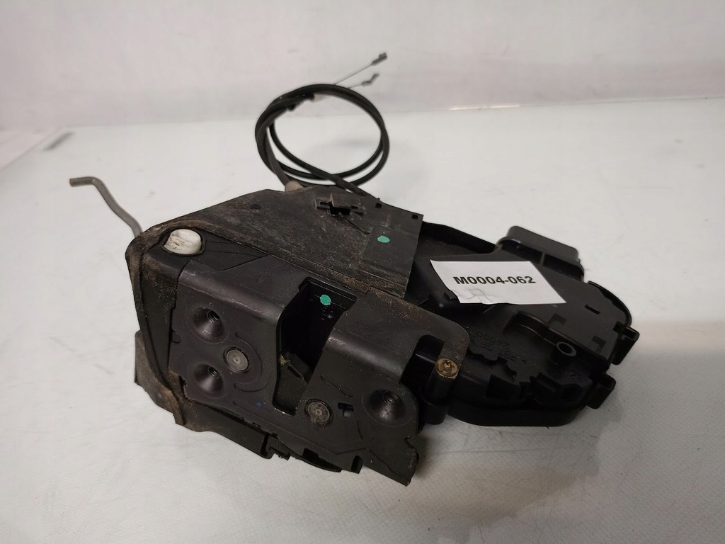 фото №1, Замок дверь левый задний mazda 3 bk