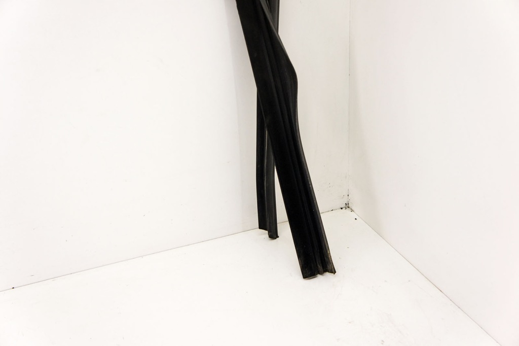 фото №5, Ir031 bentley flying spur i прокладка скло задня