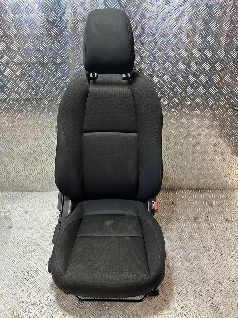 фото №1, Сиденье правый перед подушка безопасности mazda 3 iv bp hb 19-