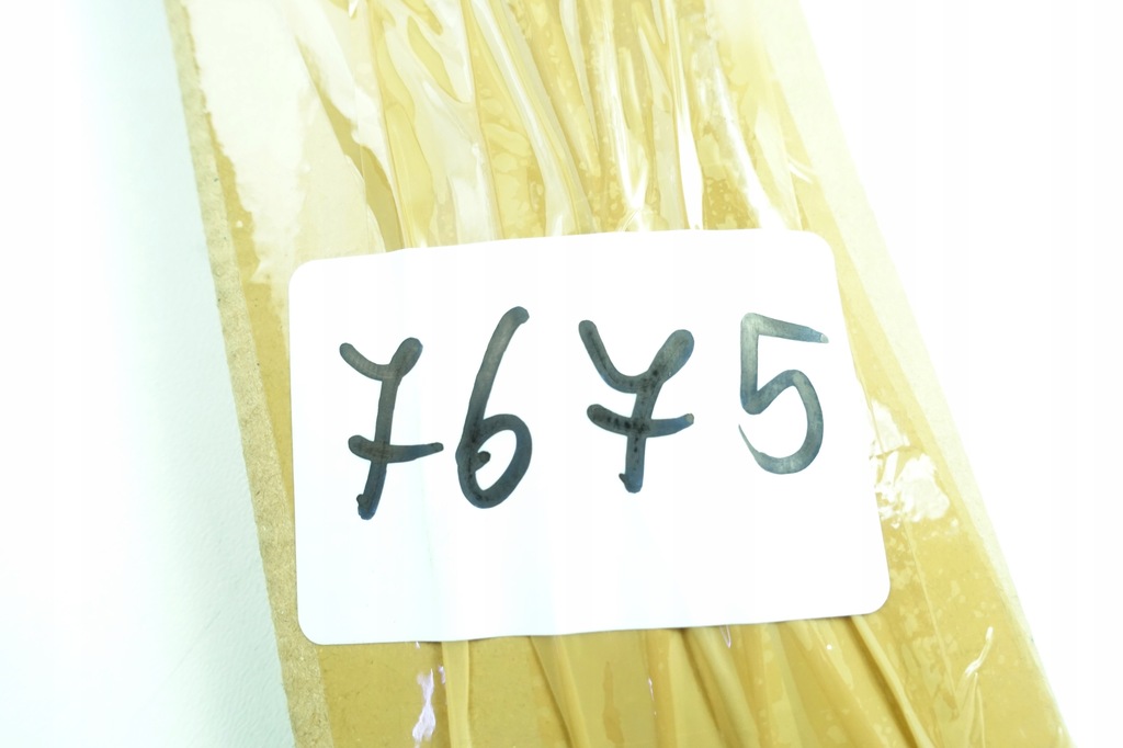 фото №5, Проставка сетка разделительная vw caddy 2k0861864a