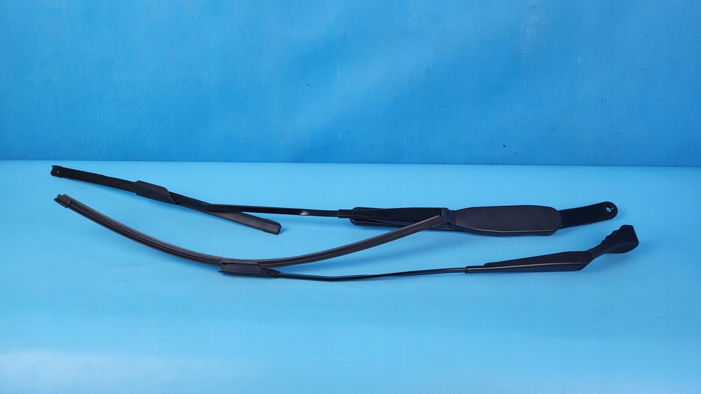 фото №8, Mercedes eqe w295 350+ дворники стекло передней a2978204700 a2978204500