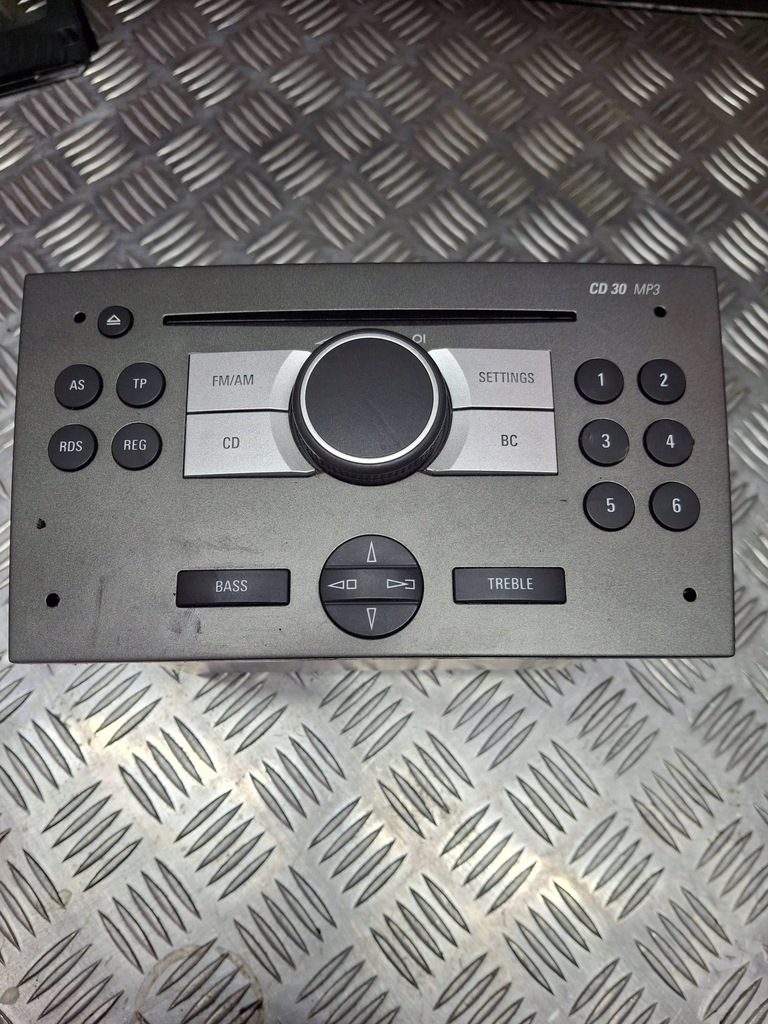 фото №1, Opel vivaro 2008 панель / радиопроигрыватель cd/dvd/gps