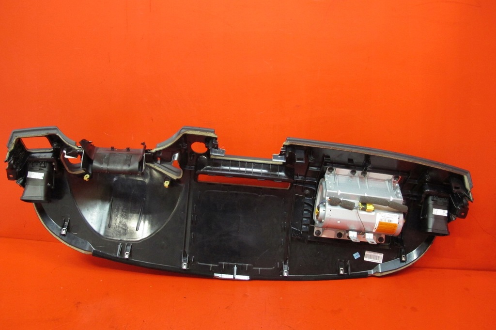 фото №12, Volvo c30 подушки безопасности подушка безопасности приборная панель консоль приборная панель ремни натяжители комплект