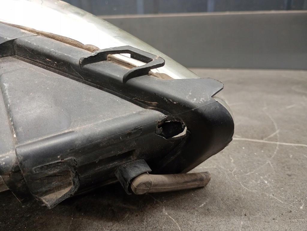 A9608200656 противотуманная фара бампера левый перед led drl mercedes actros Оригинал