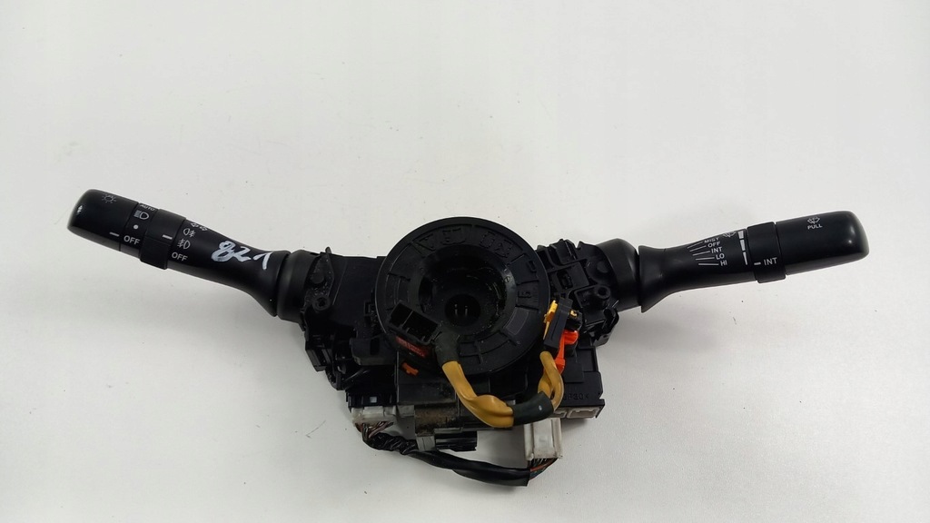 фото №1, Lexus is 220 перемикач комбінований стрічка