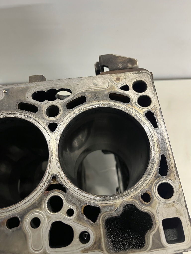 фото №7, Блок двигуна 1.6 tdi clh vw seat skoda audi 04l103011a номінал śląsk