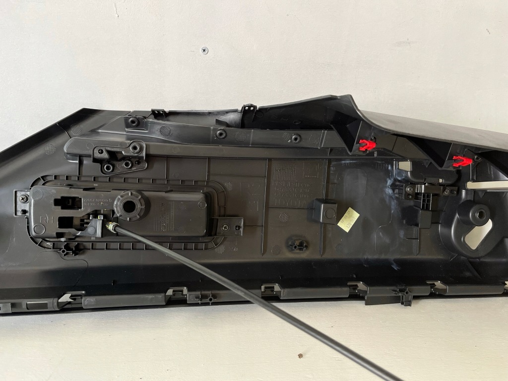 фото №10, Corolla e21 kombi обшивка багажника правый góra